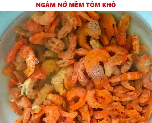 Cách làm cơm cháy kho quẹt mặn mà vị đồng quê