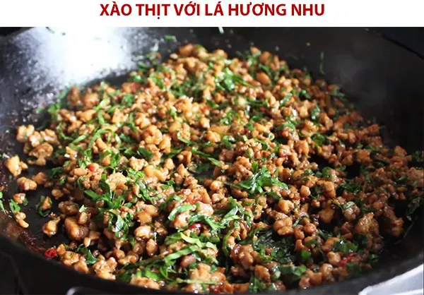 Cách làm Pad Ka-Prao, cơm thịt xào lá hương nhu đậm đà vị Thái Lan