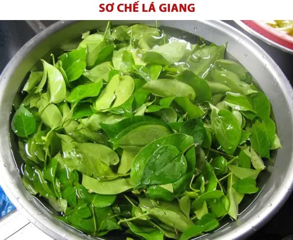 Cách nấu canh gà lá giang chua thanh, ngọt thịt thật dễ dàng