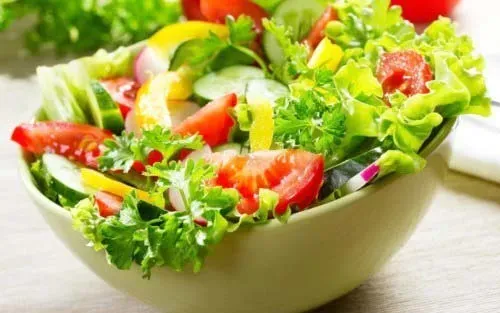 Gợi ý cách làm salad rau củ trộn ngon, đơn giản tại nhà