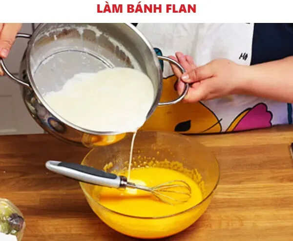 Học cách làm bánh flan bí đỏ dẻo ngọt bổ dưỡng từ xứ sở Chùa Vàng