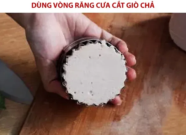 Trổ tài với 5 cách xếp giò chả đẹp mắt ngon miệng